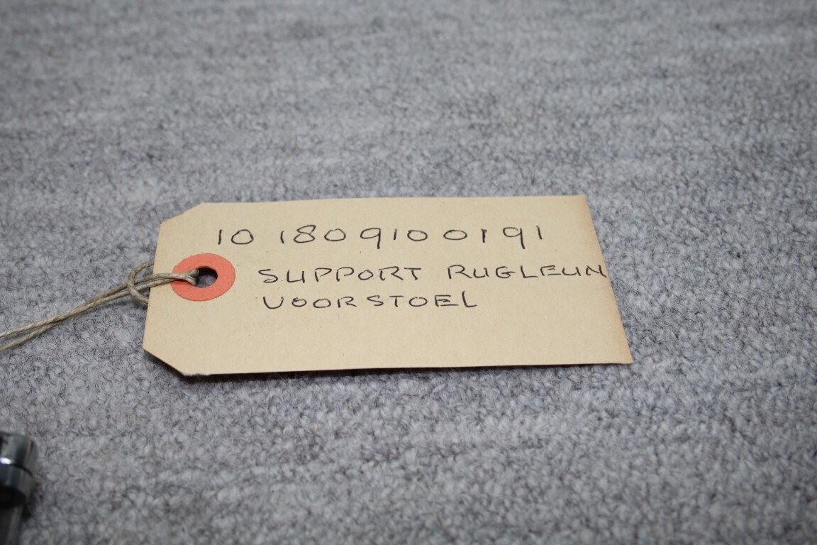 Support rugleuning voorstoel links Support rugleuning voorstoel links