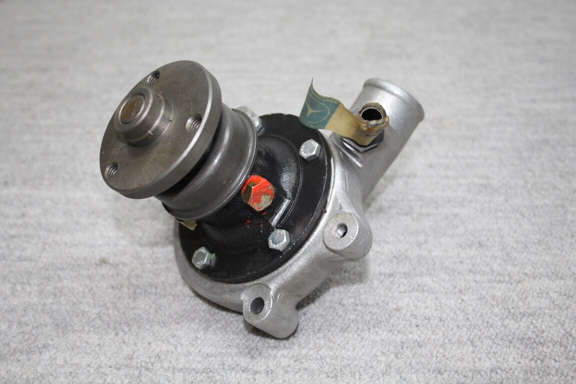 Waterpomp + huis (Nieuw)