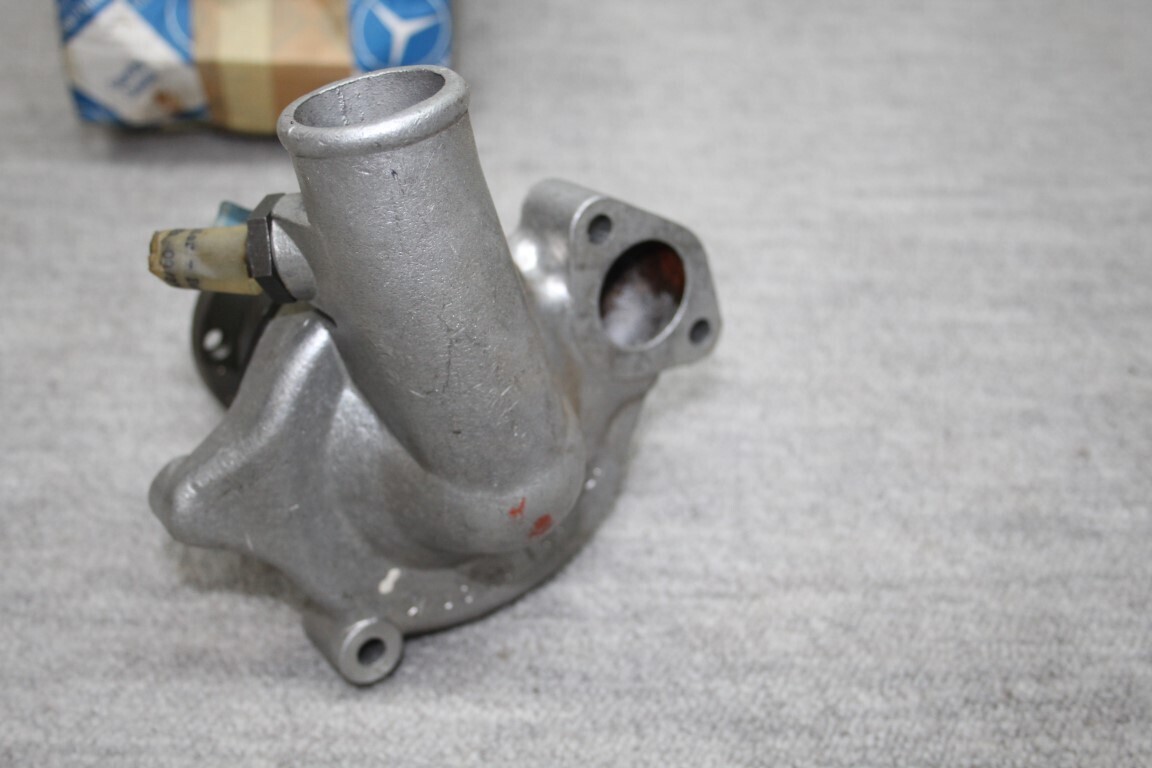 Waterpomp + huis (Nieuw)