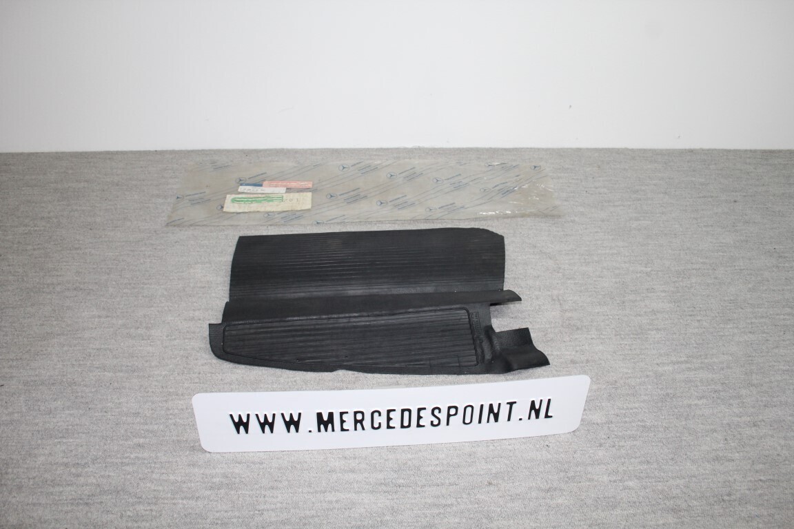 Rubber mat voor in de kofferbak rechts