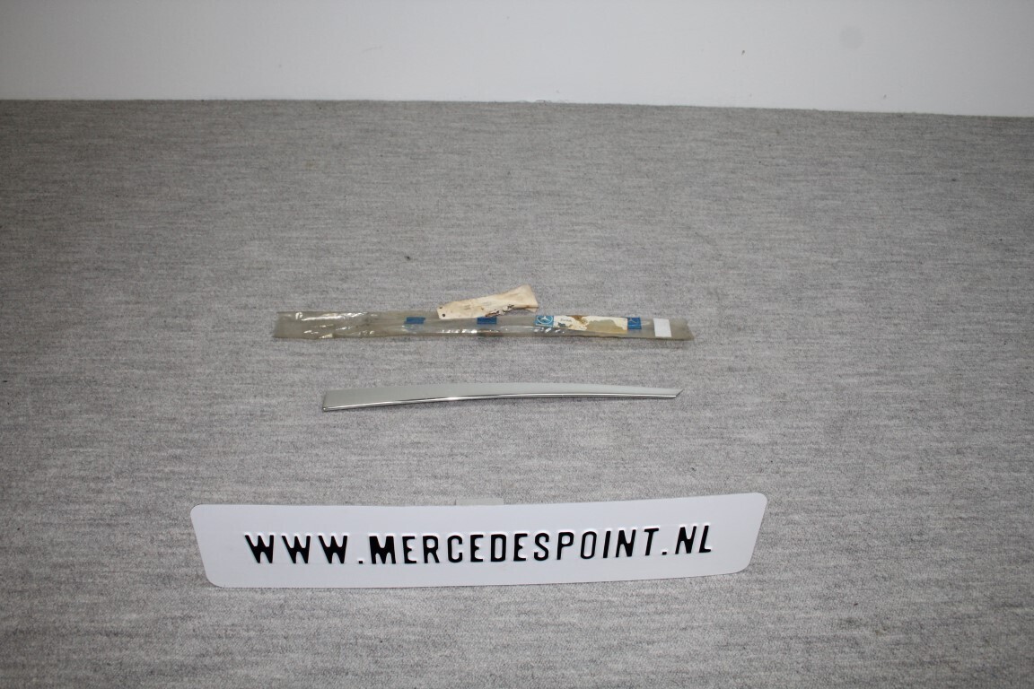 Aluminium sierstrip achterdeur rechts