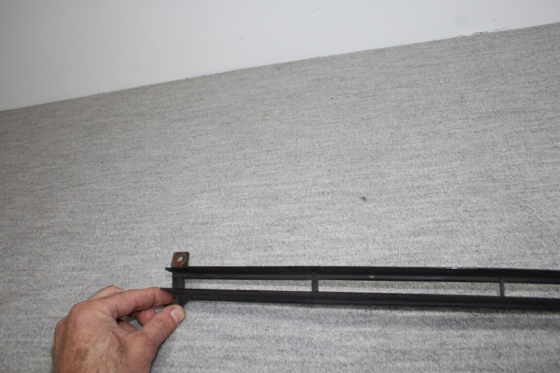 Rooster voor onder bumper links