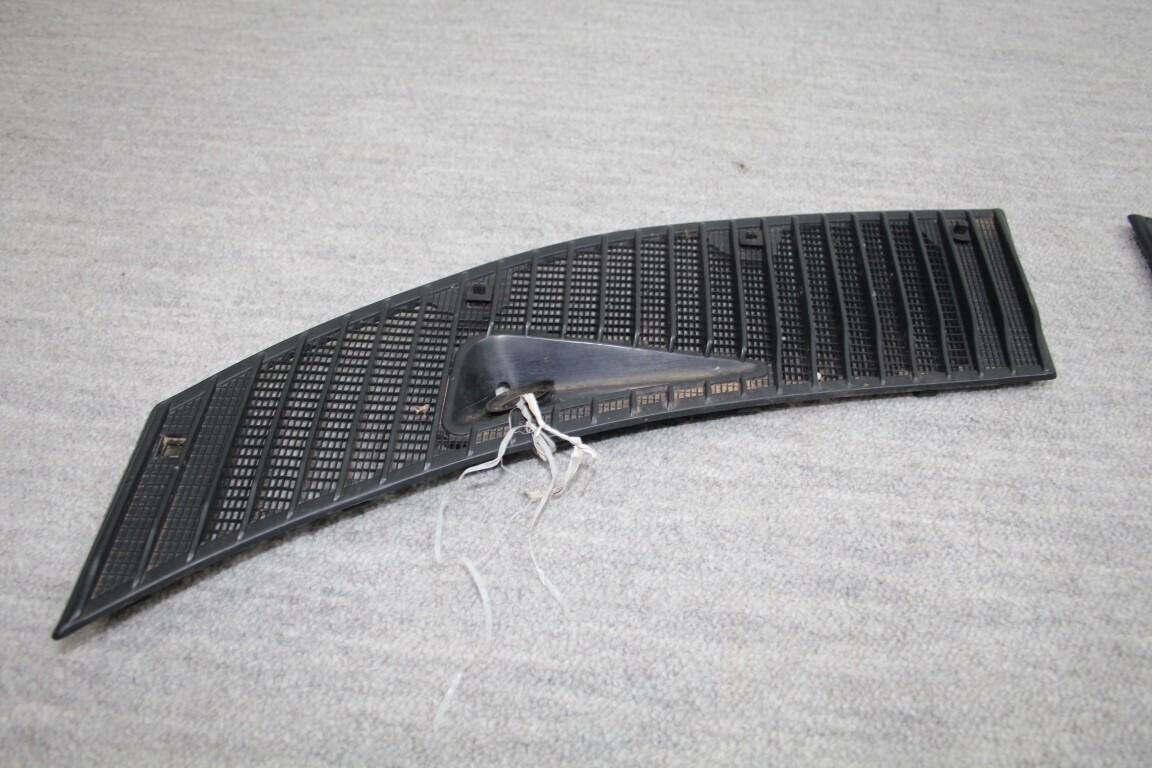 Set luchtroosters onder voorruit