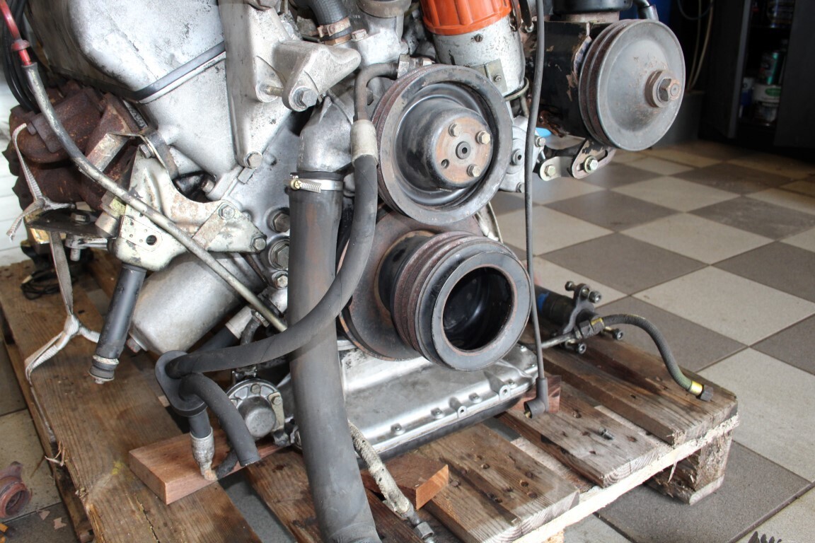 W 111 Flachkuhler Coupe / Cabriolet motor