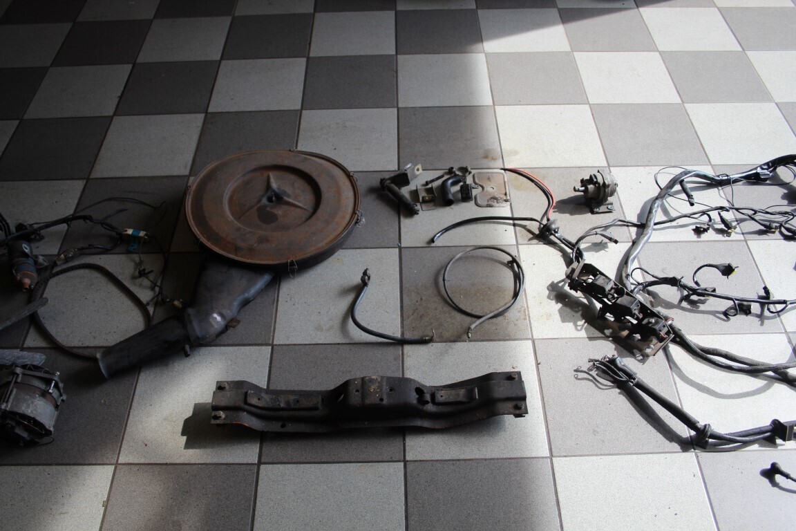 W 111 Flachkuhler Coupe / Cabriolet motor