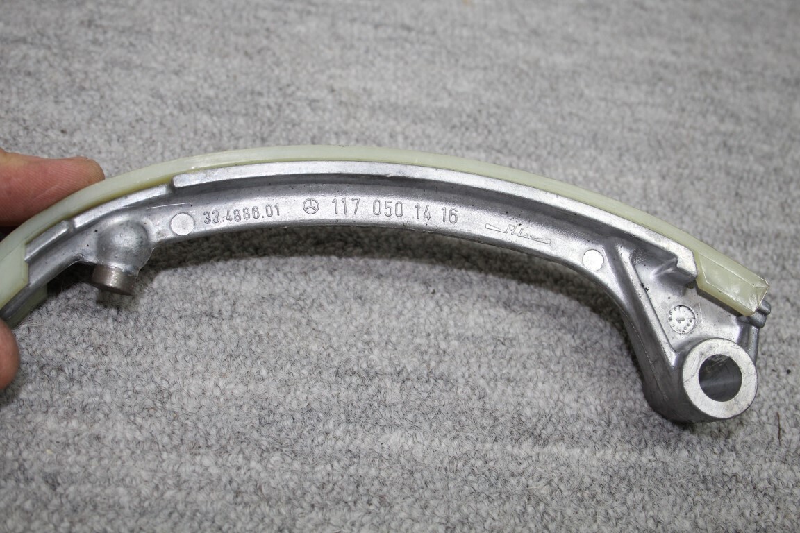 Ketting geleider M 117 Motor