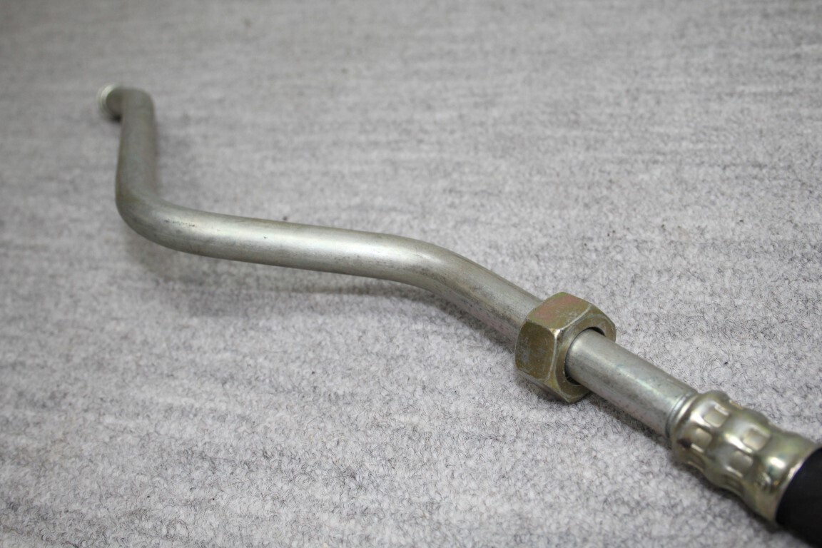 Olie leiding bovenste aansluiting