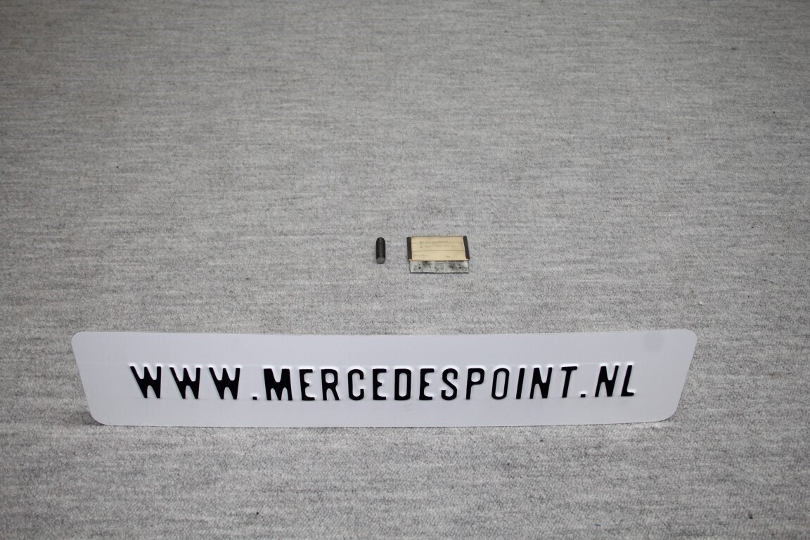 Klepstelbout uitlaat klep