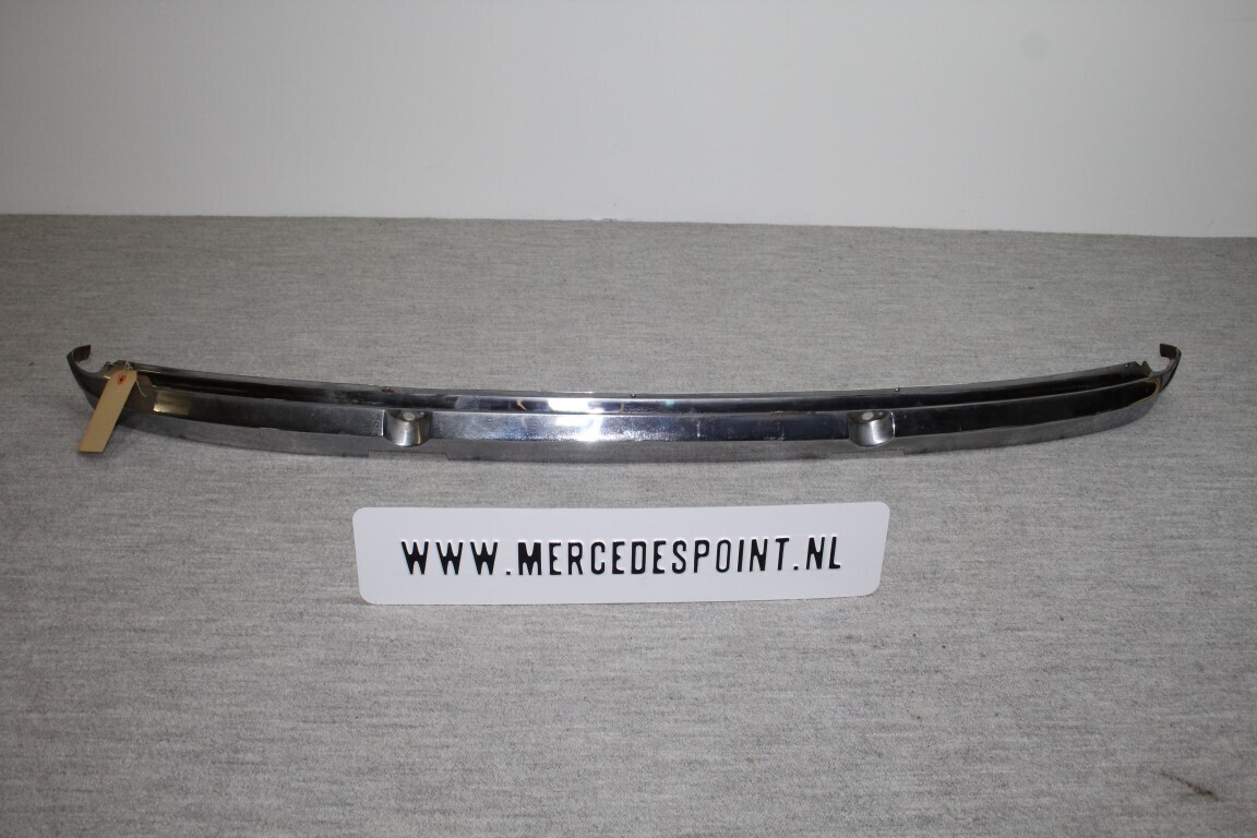 Raamlijst onderzijde voorruit Raamlijst onderzijde voorruit