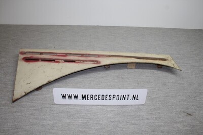 Zijkant motorkap rechts  W 187