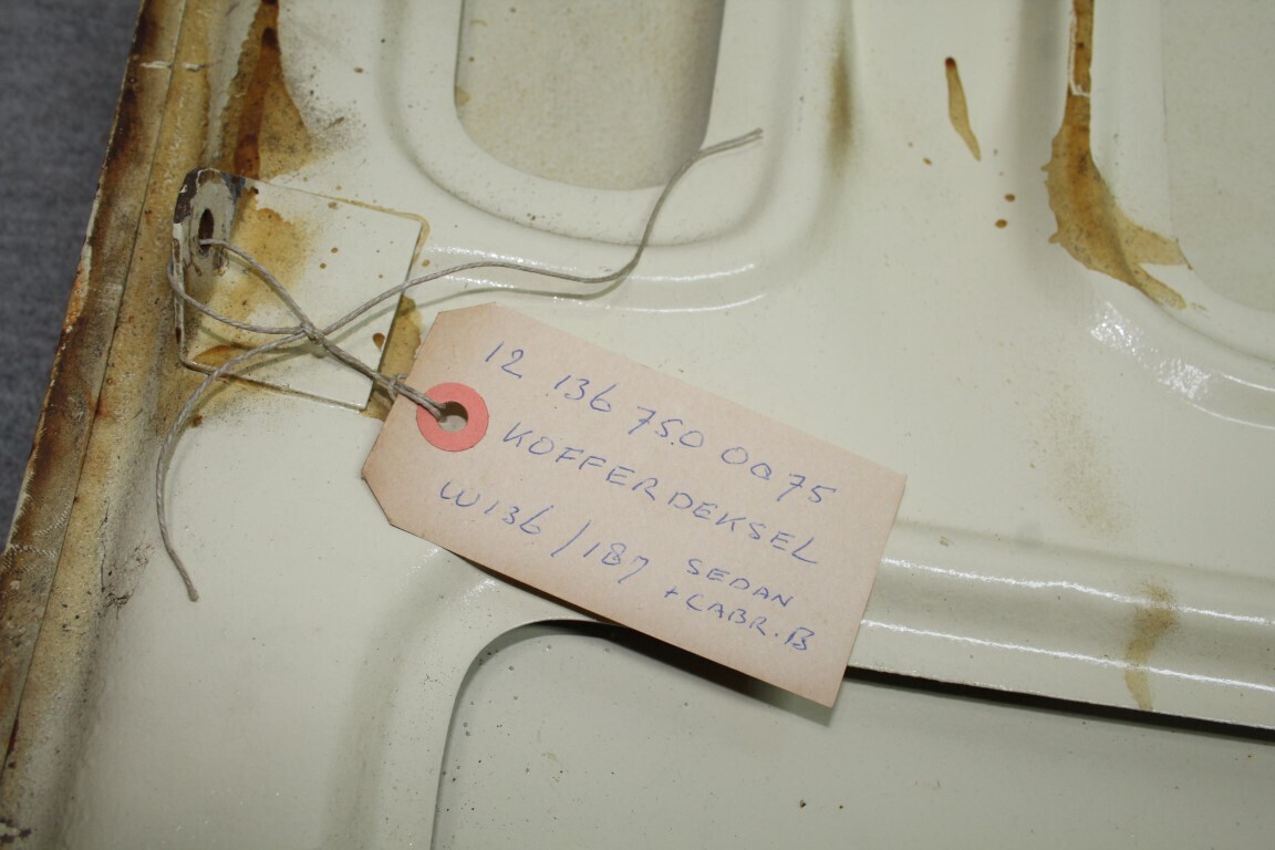 Kofferdeksel   W 136 / 187