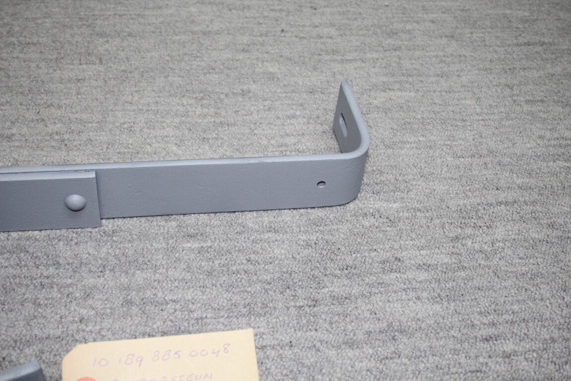 Bumpersteun achter links of rechts W 189