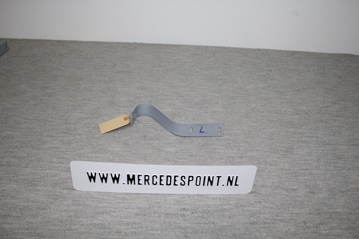 Bumper steun links voor  W 189