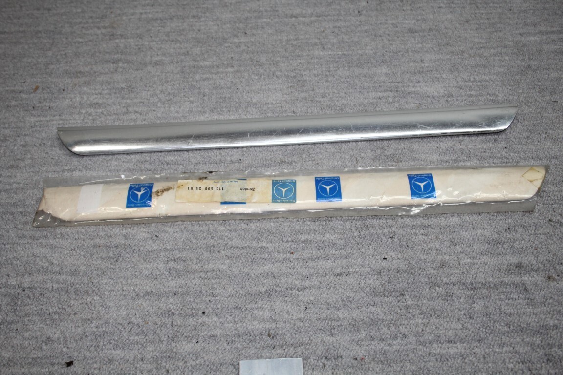 Sierlijst tussen de achterbumpers