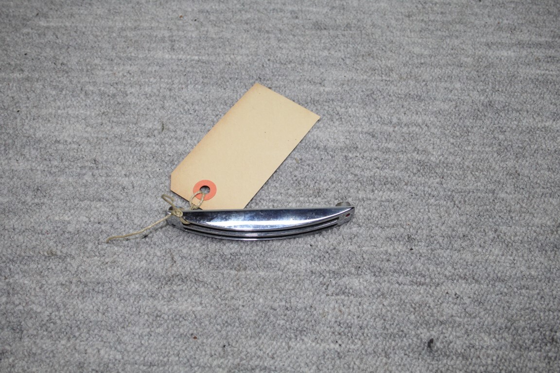 Ventilatieschuif rechts  W 186 / 189