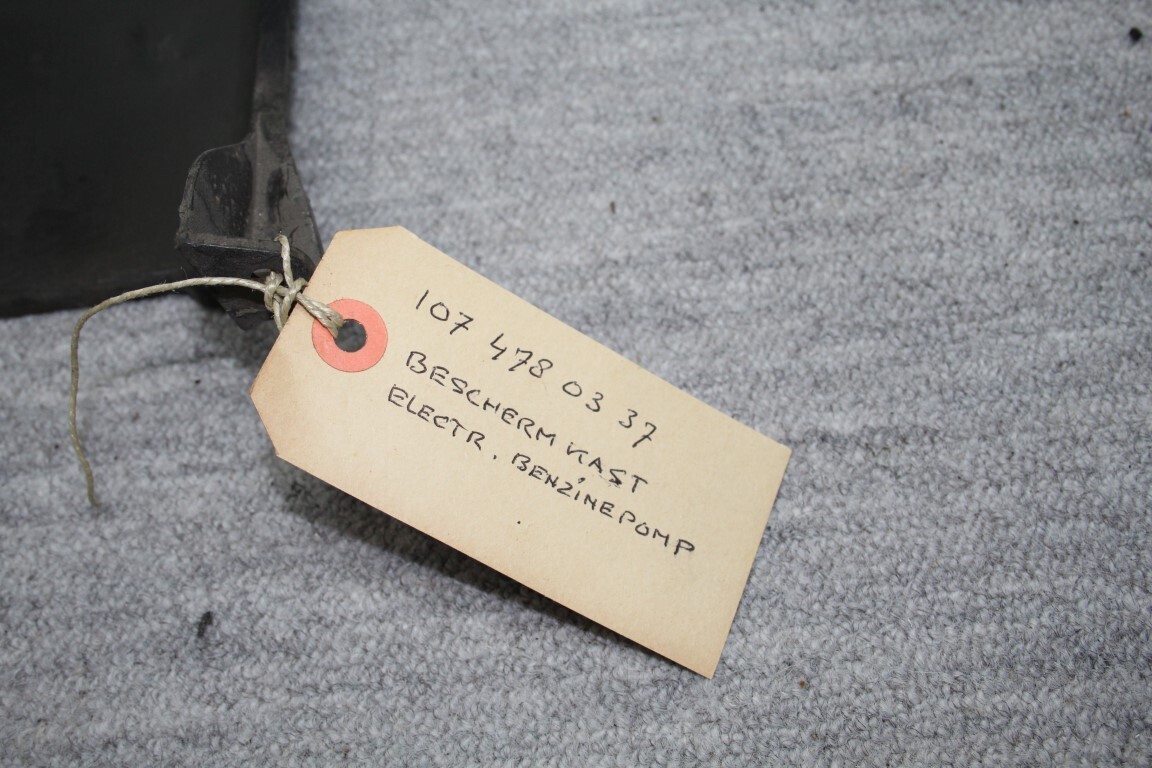 Beschermkap brandstofpomp R 107 / W 107