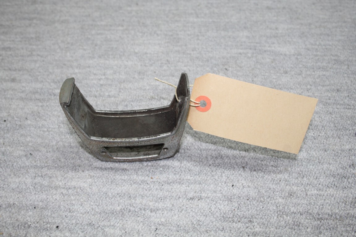 Bumper rozet met kentekenverlichting uitsparing LA