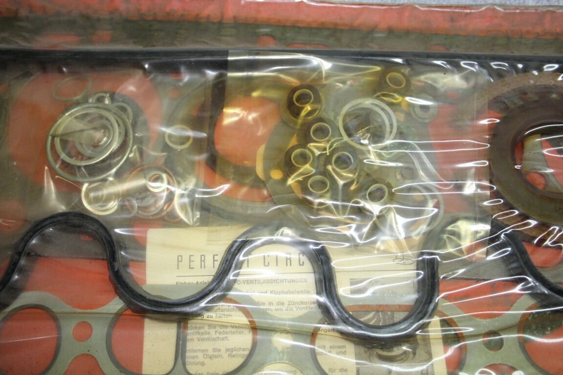 Kop pakking set W110 200 Diesel Kop pakking set W110 200 Diesel