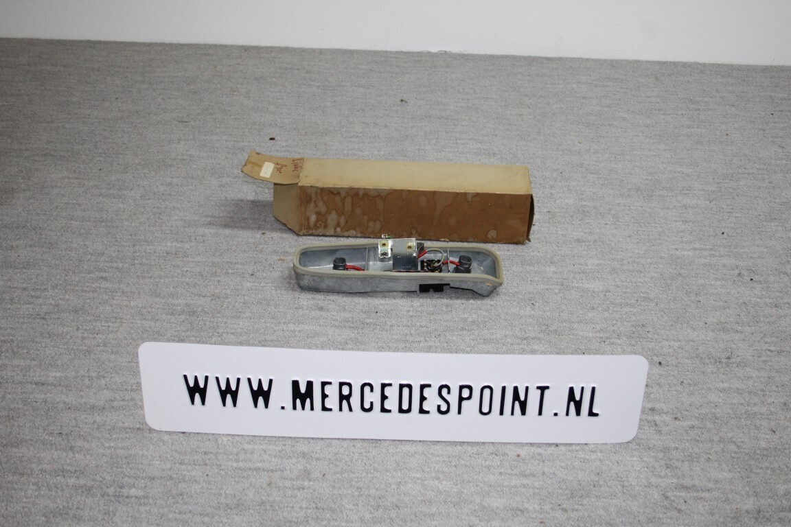 Binnenwerk achterlicht links W110 Binnenwerk achterlicht links W110
