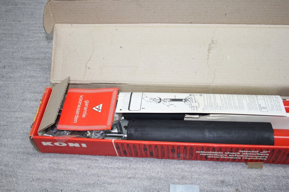 Schokbrekers voorzijde Koni