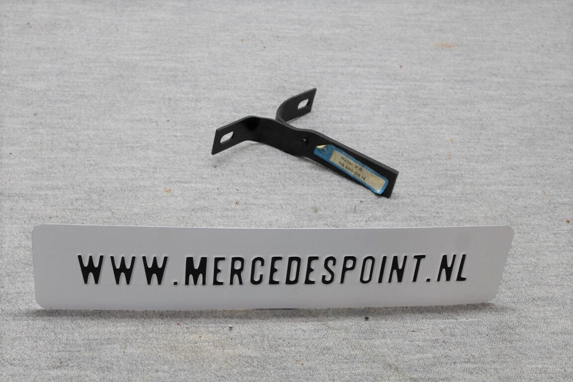 Bumpersteun rechts voor W114/115