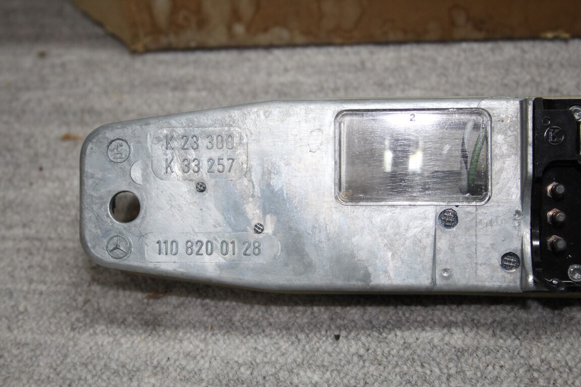 Binnenwerk achterlicht links W110 Binnenwerk achterlicht links W110