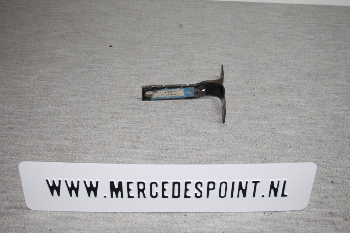 Bumpersteun linksvoor W114/115