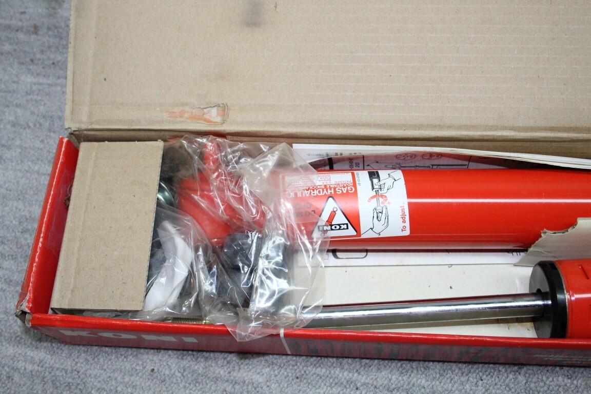 Schokbrekers achter Koni (instelbaar) Schokbrekers achter Koni (instelbaar)