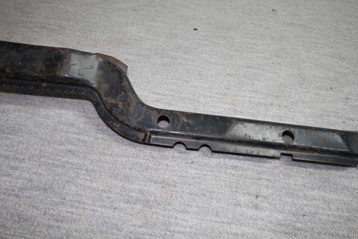 Bumperbalk binnen W 114