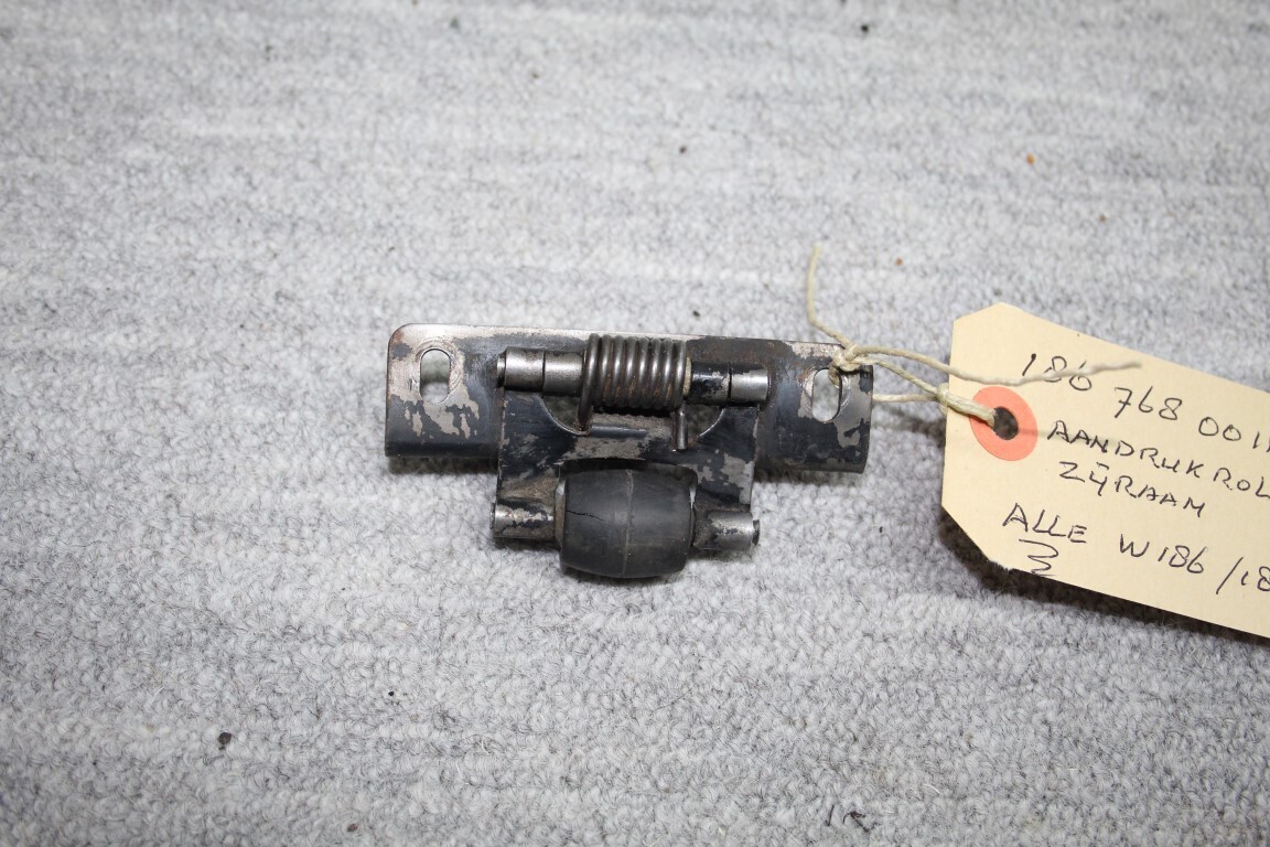 Aandrukrol voor zijraampje  W 186 / 189