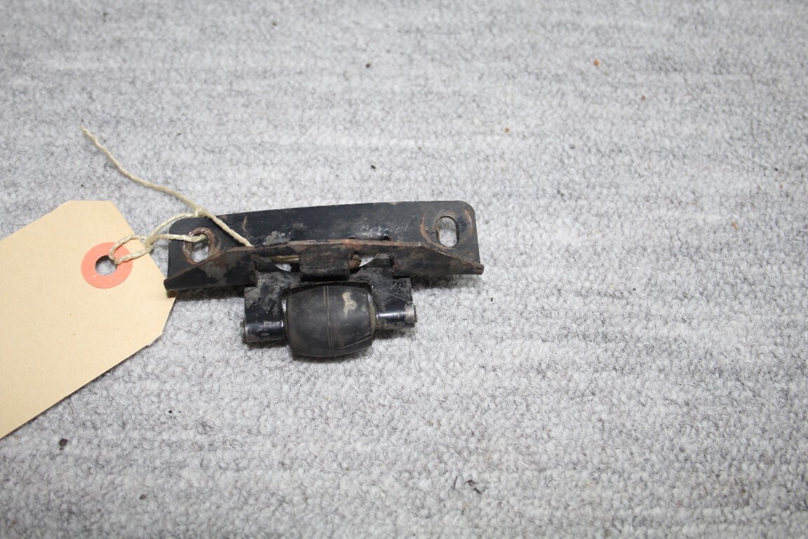 Aandrukrol voor zijraampje  W 186 / 189