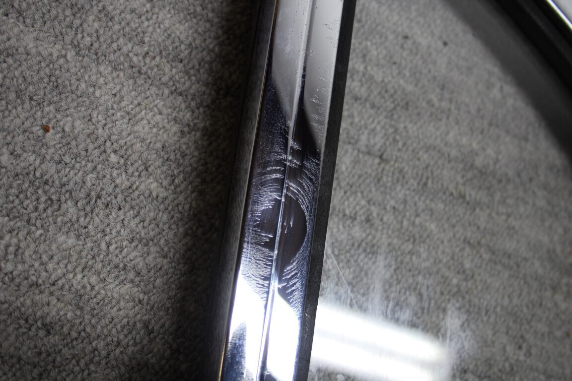 Achter raampje links W 186