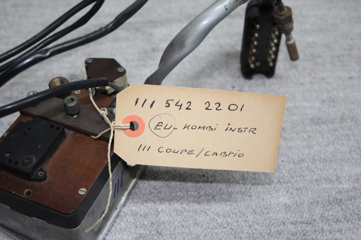 Combi instrument W 111