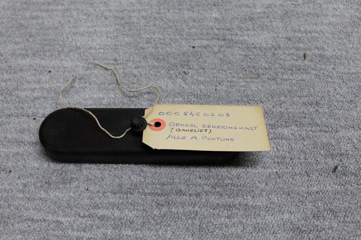 Deksel voor de zekeringskast