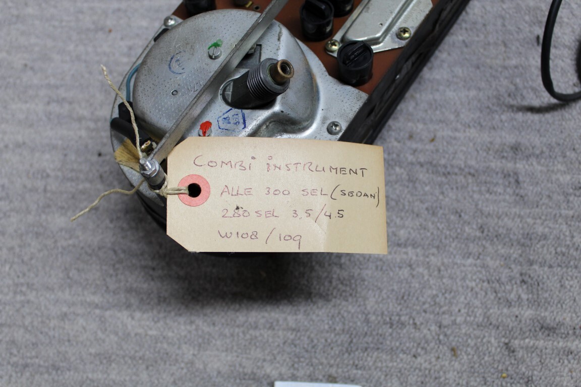 Combi instrument (tellerbak)  W108 / 109