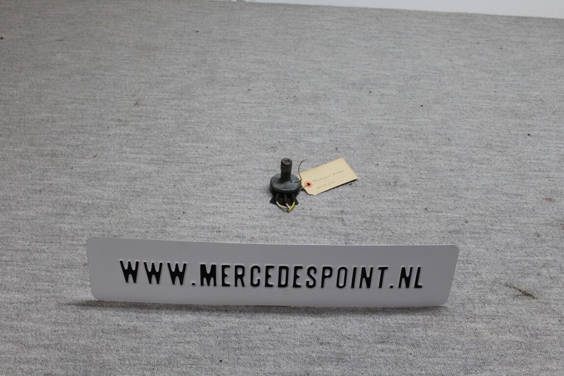 Voetbediende dimlicht schakelaar W110 / 111