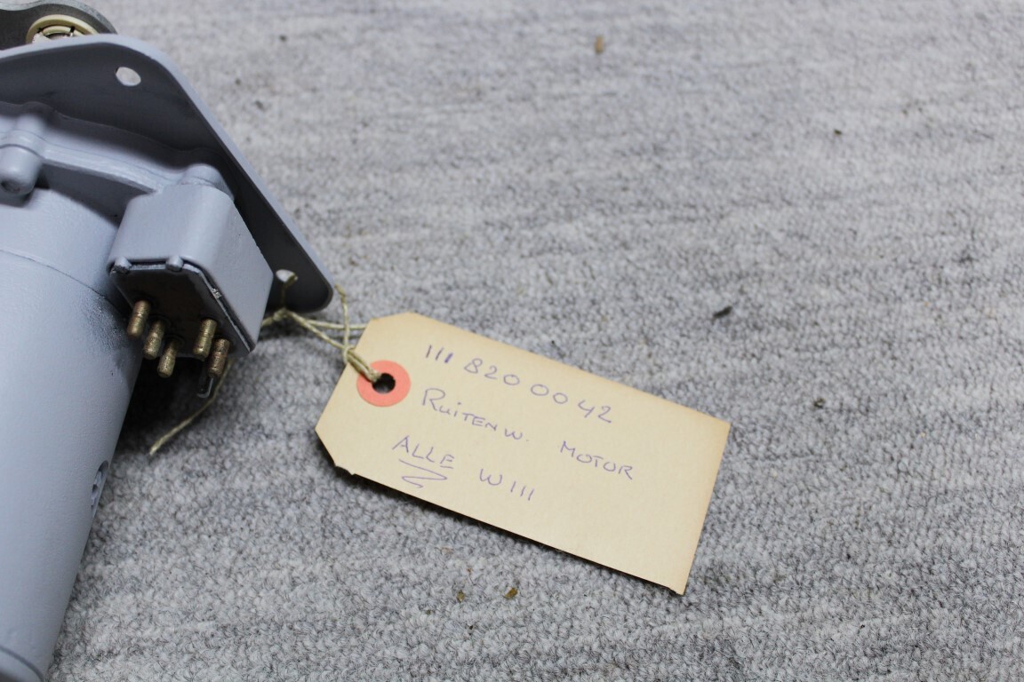 Ruitenwissermotor W111