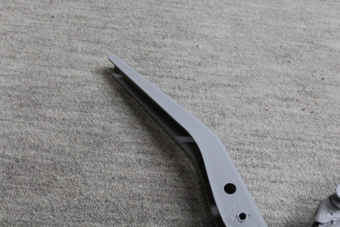 Kofferbak scharnier links R113