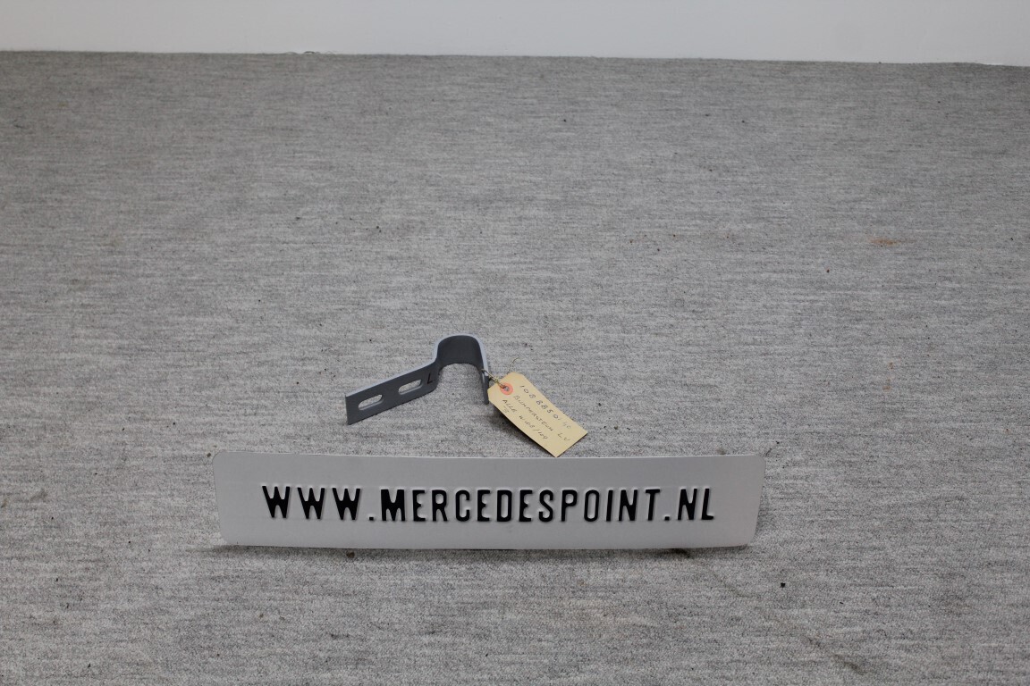 Bumpersteun linksvoor buiten