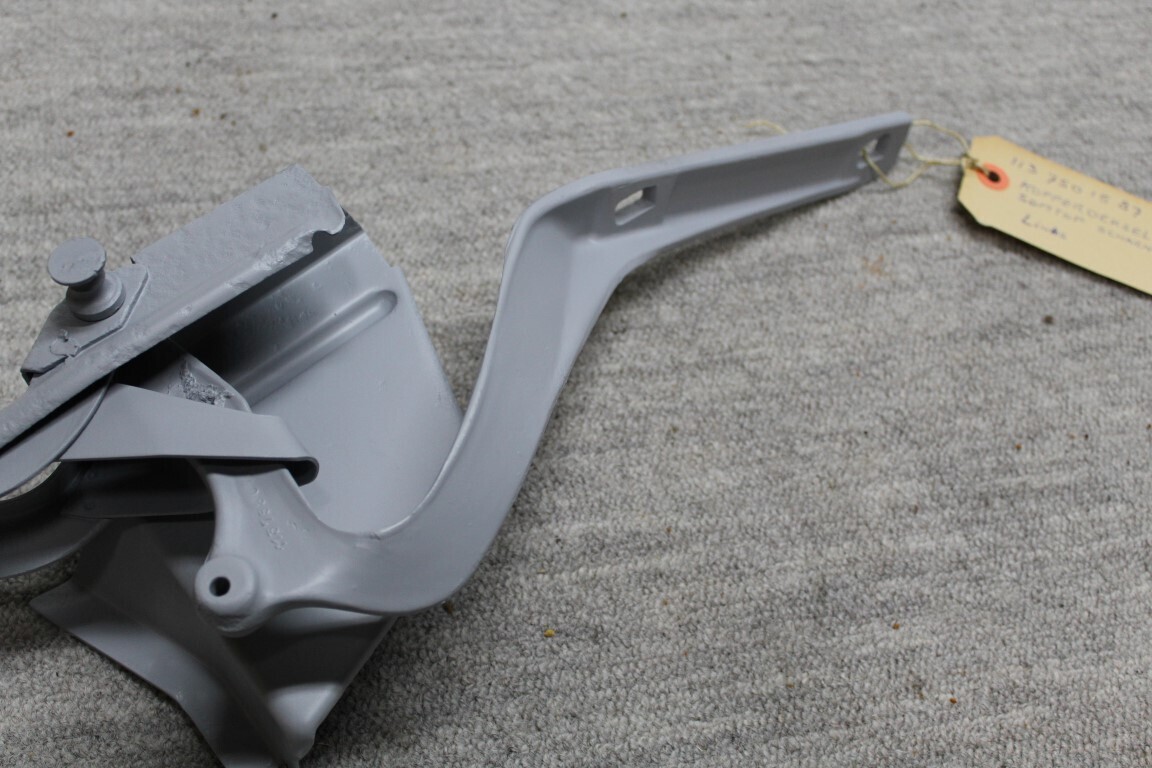 Kofferbak scharnier links R113