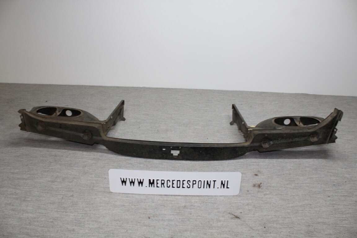Voorfront W116 Voorfront W116