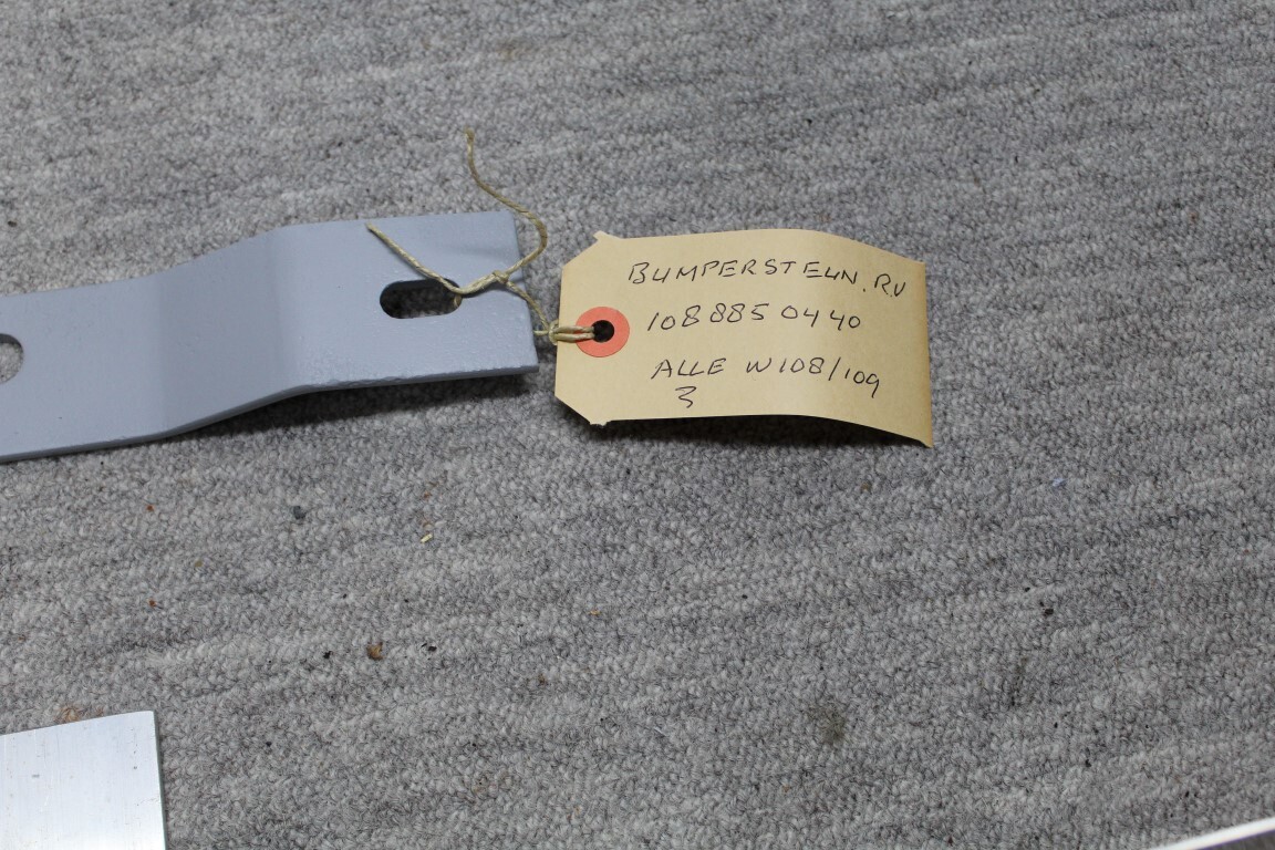 Voorbumpersteun RV  W108