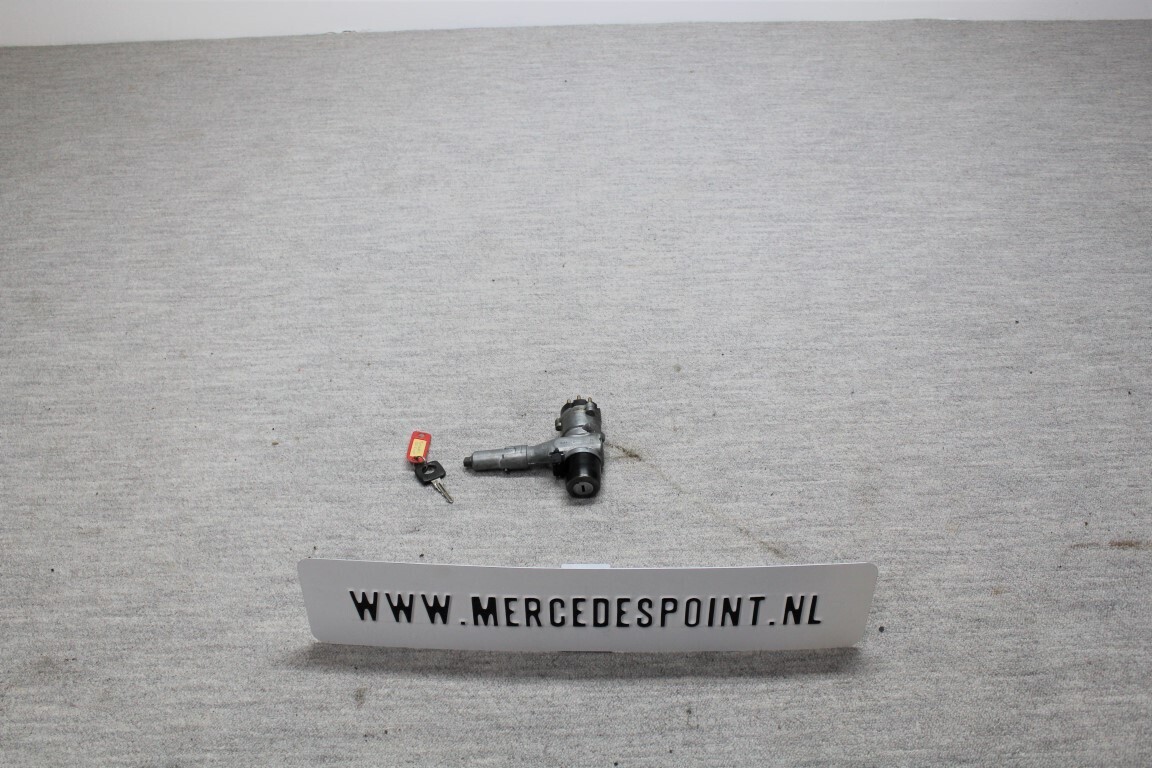 Contactslot met sleutel W 123 Coupe