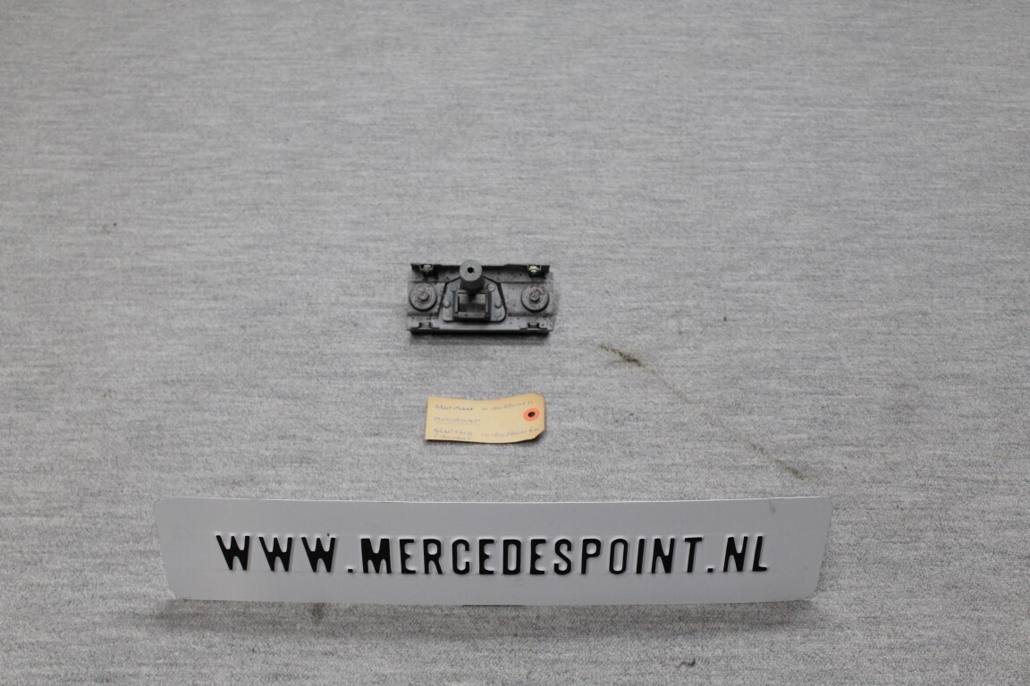 Slotplaat en sluiting