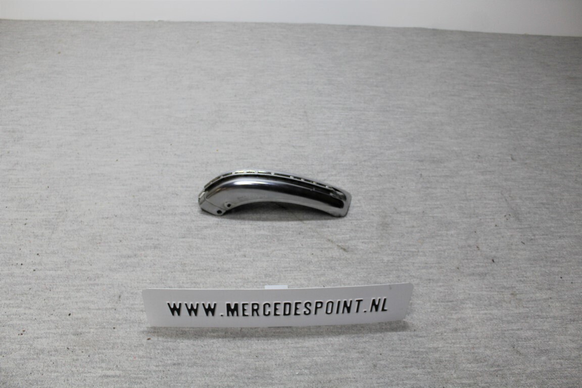 Bumperhoek Linksvoor onder W116 Bumperhoek Linksvoor onder W116