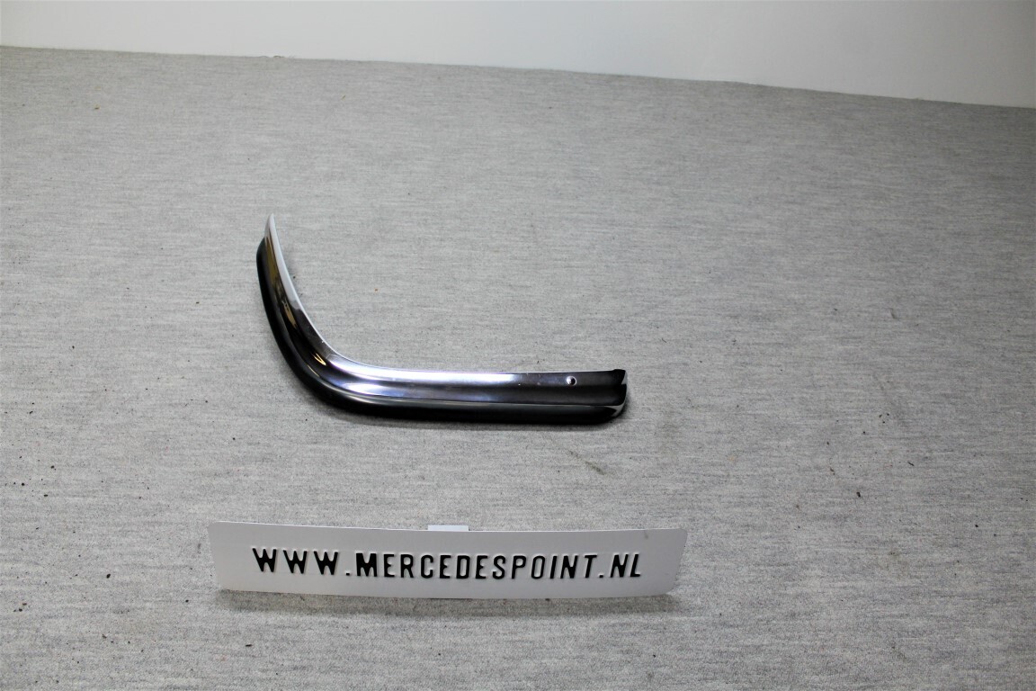 Bumperdeel Rechtsvoor bovenzijde W116 Bumperdeel Rechtsvoor bovenzijde W116