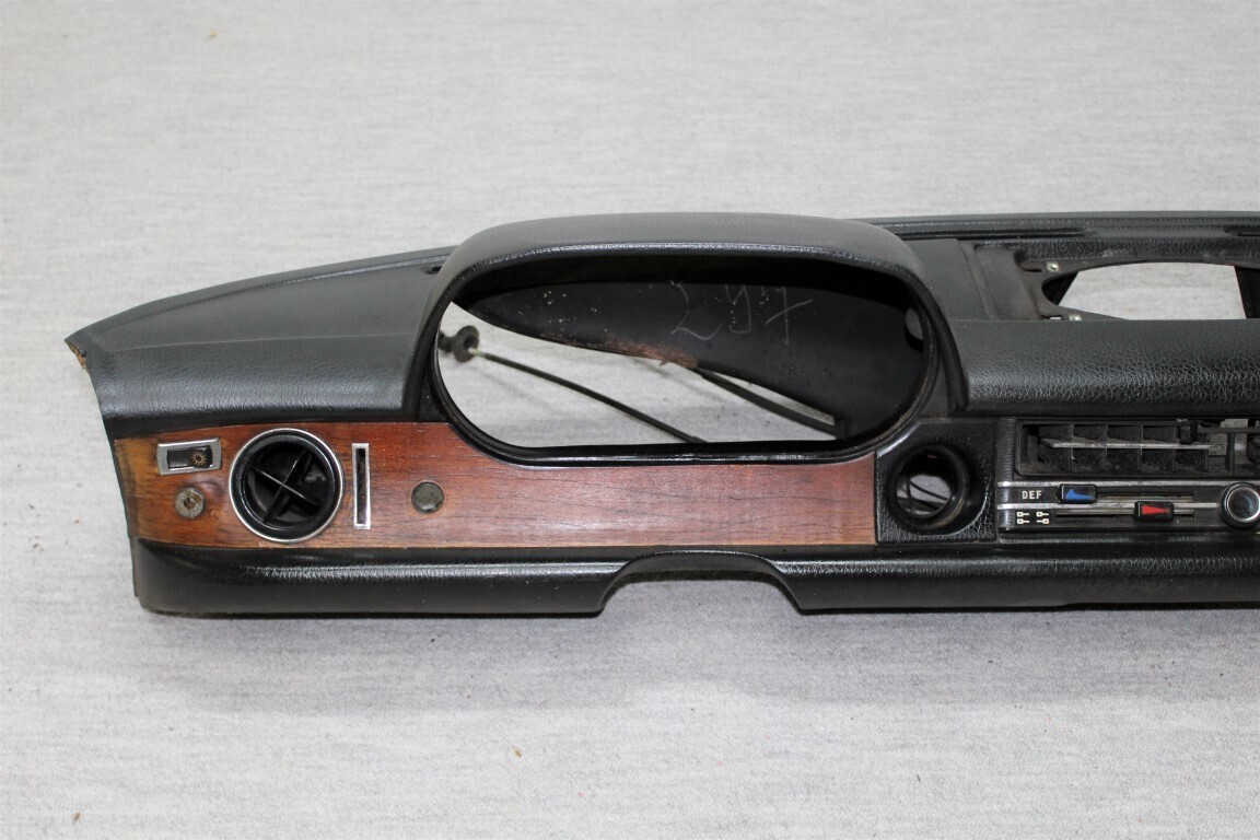 Dashboard W114 Coupe