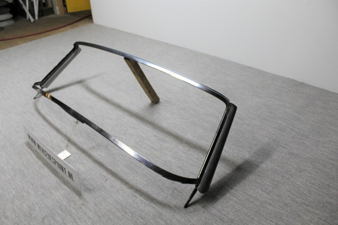 Voorruitframe 190 SL