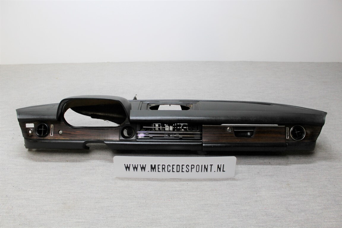 Dashboard W114 Coupe