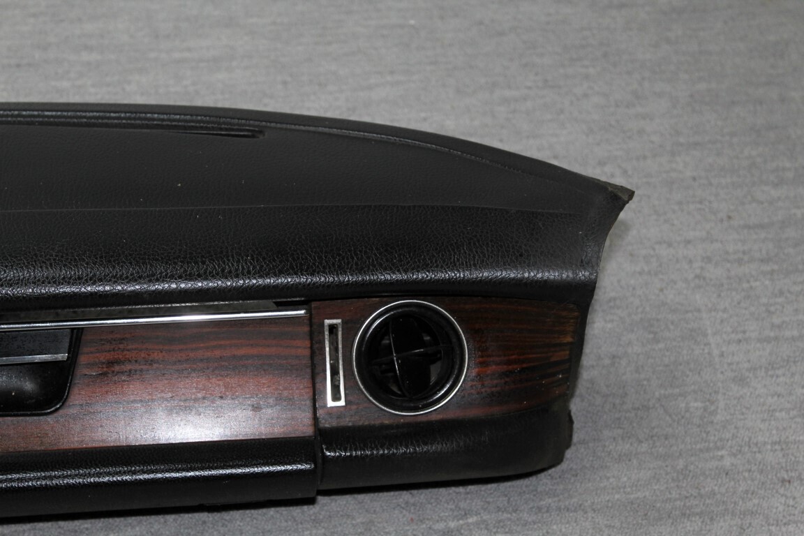 Dashboard W114 Coupe